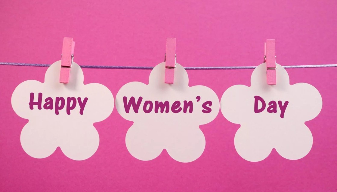 8 марта: день женщин, весны и красоты